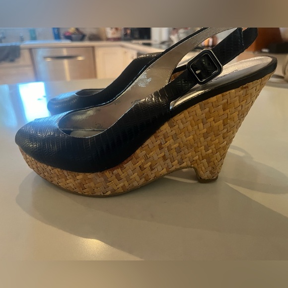 Banana Republic Black Leather Slingback Peep toe Espadrille Wedges 8.5 - Picture 1 of 4